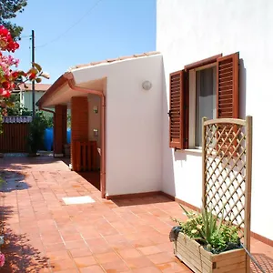 Lucia House Porto Pino